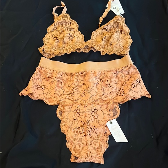 Hah Other - ☀️3/$20 HAH Lace Bralette and Panty Set in Tan